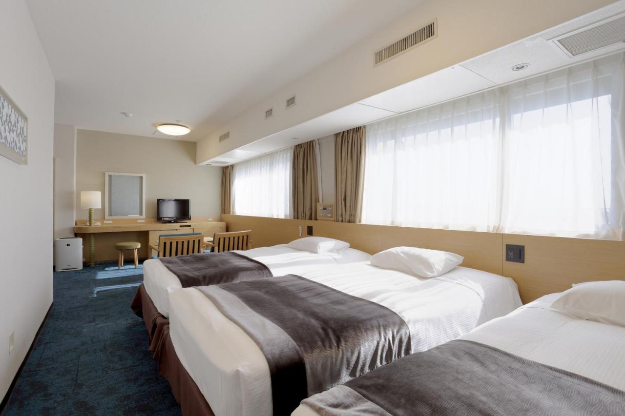 อาร์ท โฮเทล นาริตะ Hotel ภายนอก รูปภาพ