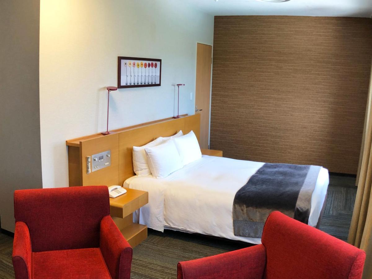 อาร์ท โฮเทล นาริตะ Hotel ภายนอก รูปภาพ