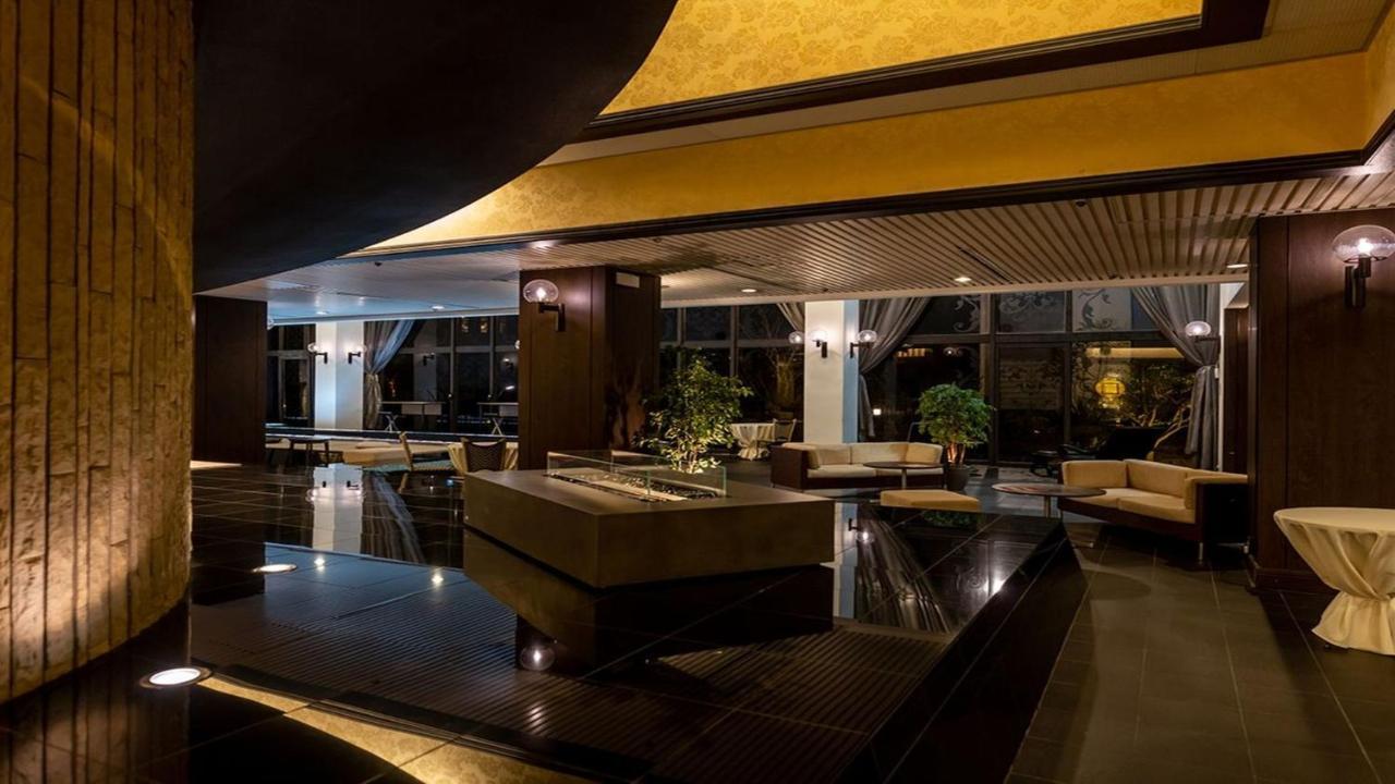อาร์ท โฮเทล นาริตะ Hotel ภายนอก รูปภาพ
